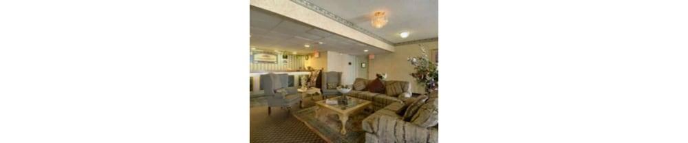 Howard Johnson By Wyndham Spartanburg Expo Center Екстер'єр фото