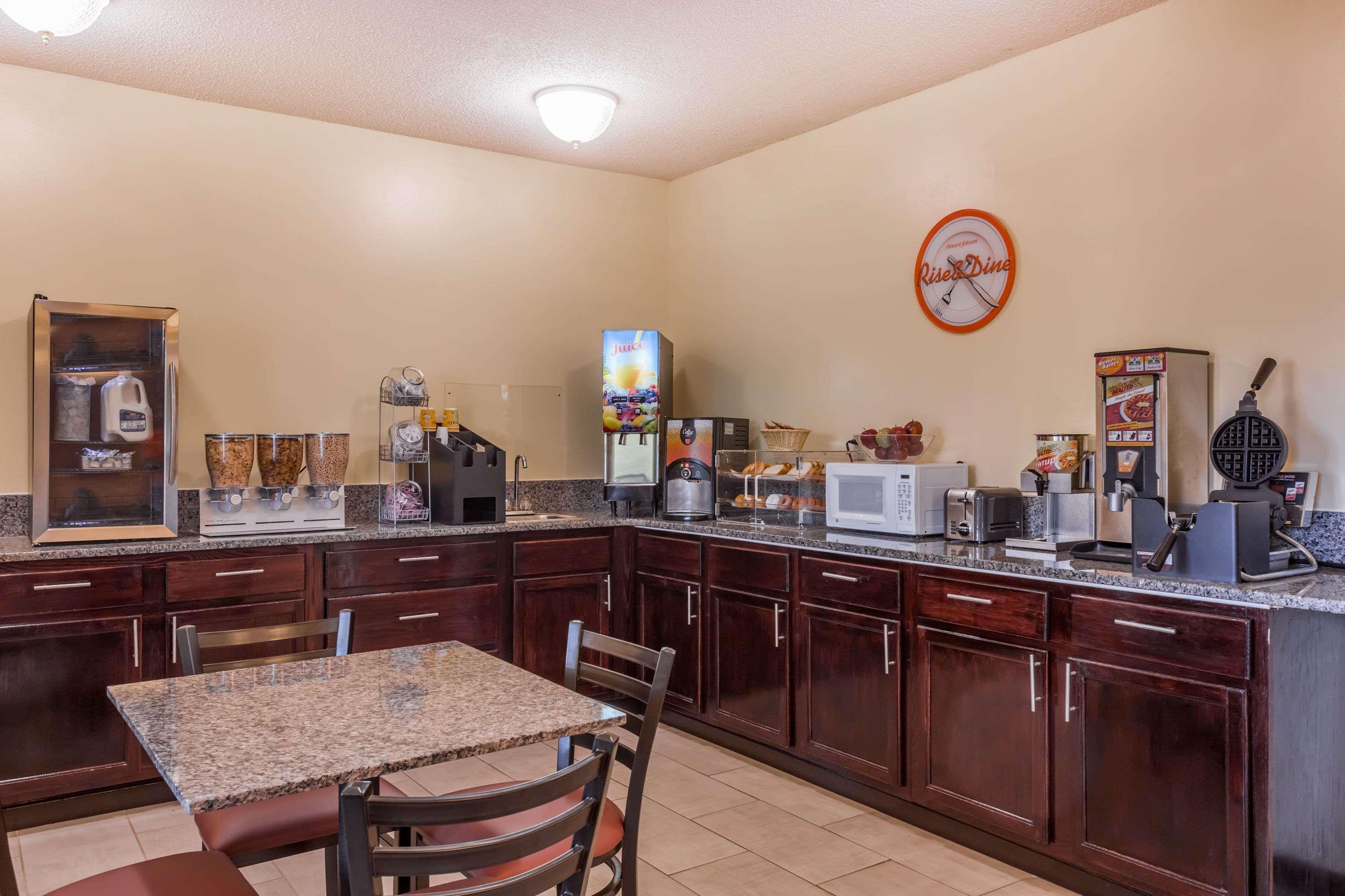 Howard Johnson By Wyndham Spartanburg Expo Center Екстер'єр фото